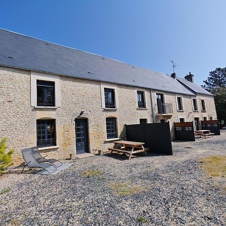 Le Domaine De La Gentilhommiere Situee Entre Bayeux Et Arromanches Les Bains Manvieux Exterior foto